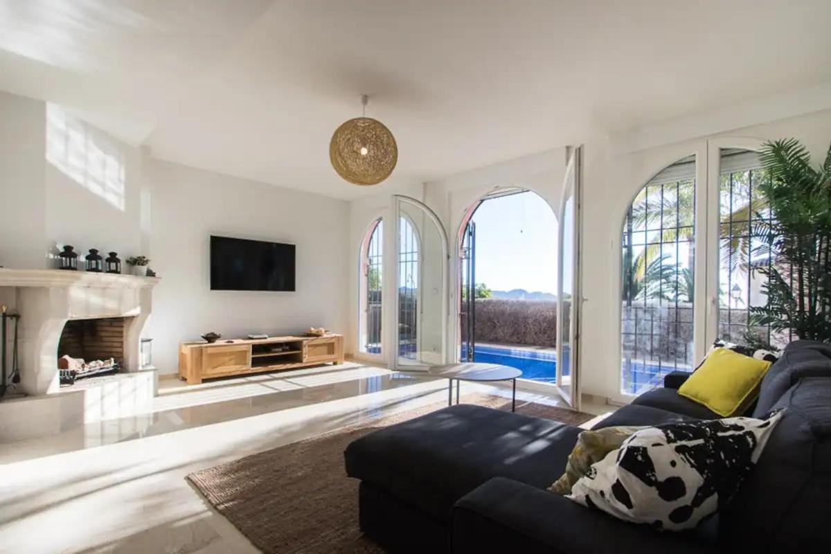 Asia Gardens Villa With Private Pool In Benidorm กาลา เด ฟีเนสตรัต ภายนอก รูปภาพ